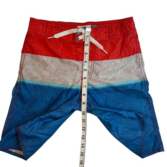 Old Navy Swim Trunks Boys Medium 8 Boardshorts Boho Beach Swimwear Swimsuit - Picture 3 of 13